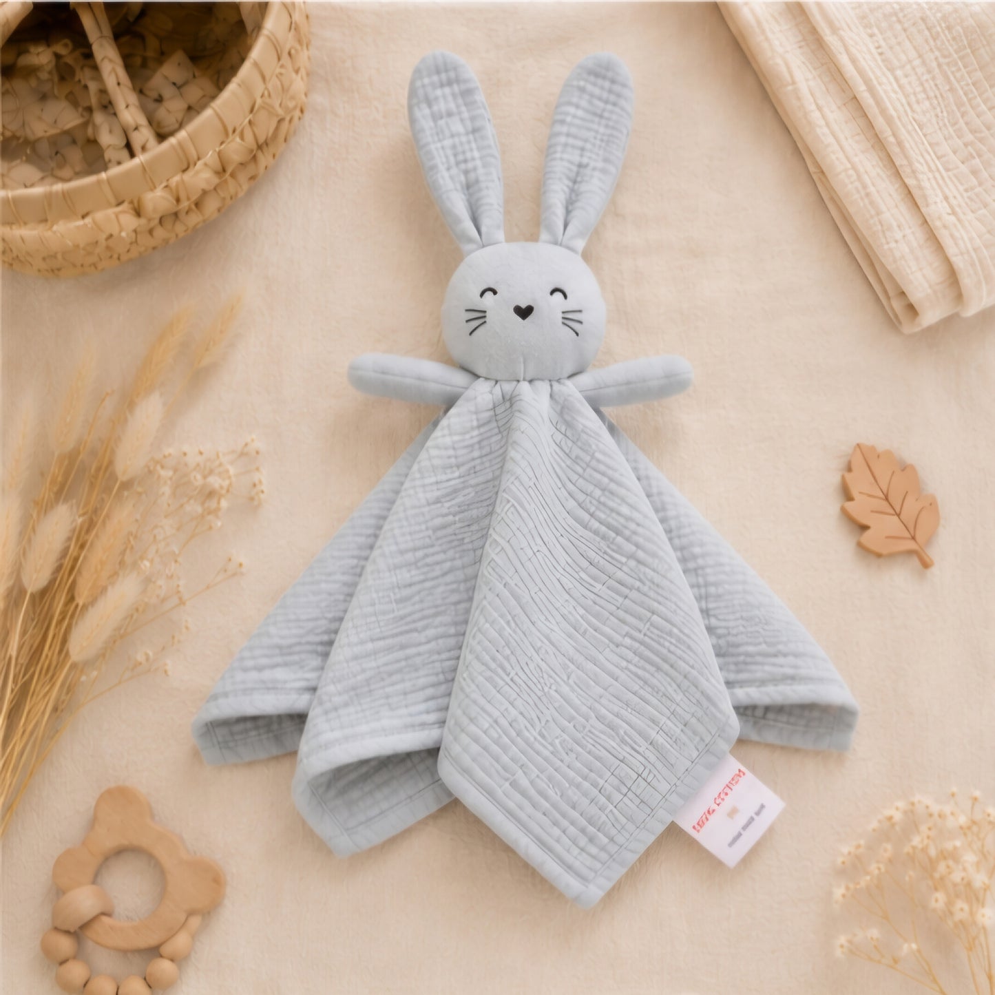 Doudou Lapin brodé en gaze de coton